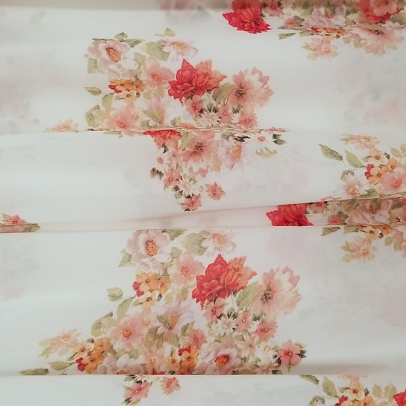 Women's Forever 21 floral sheer babydoll blouse size M - Picture 3 of 5